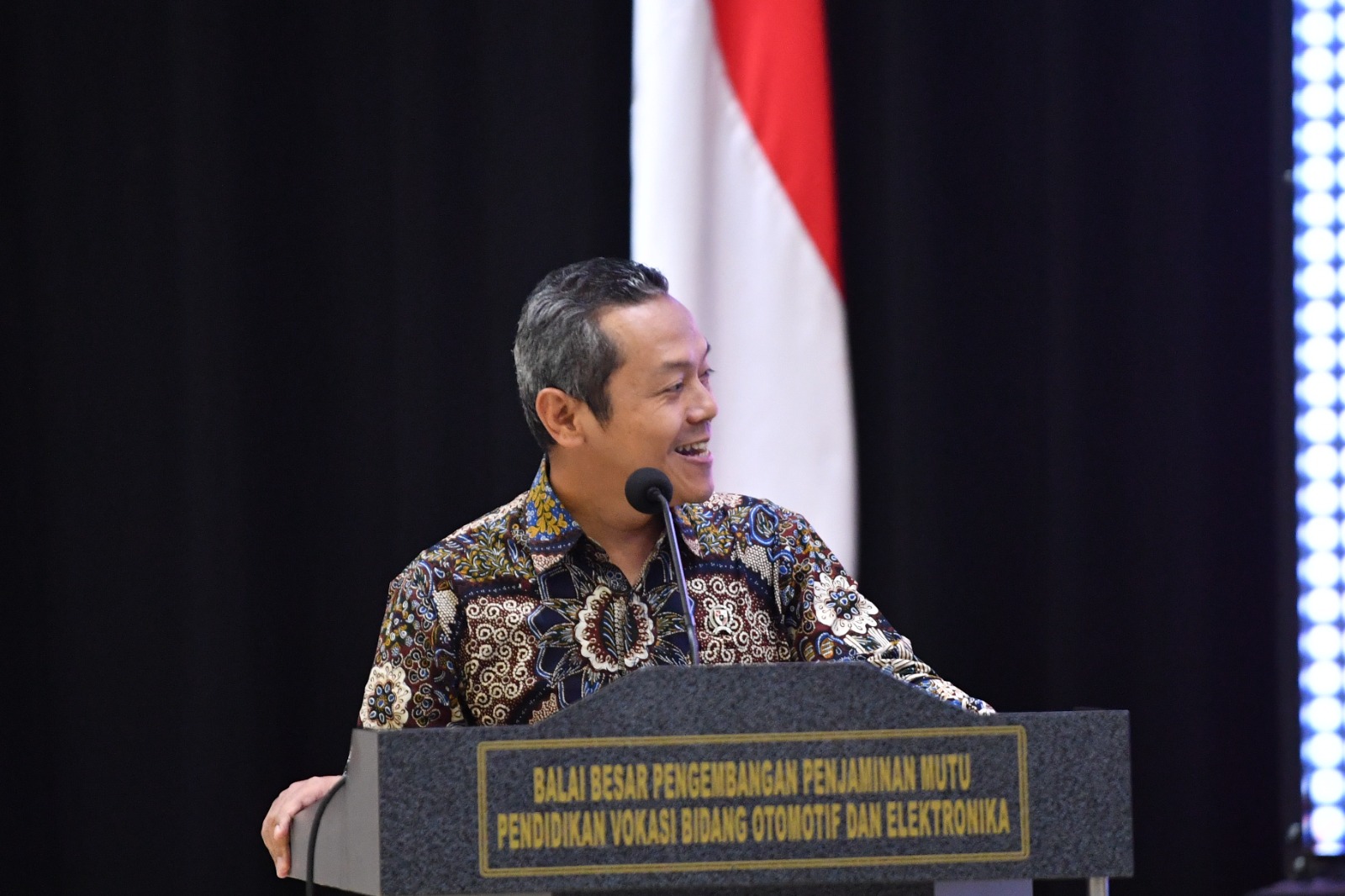 Ketika Teknologi Masuk Kelas, Pentingnya Menjaga Kreativitas dan Kesehatan Mental Murid