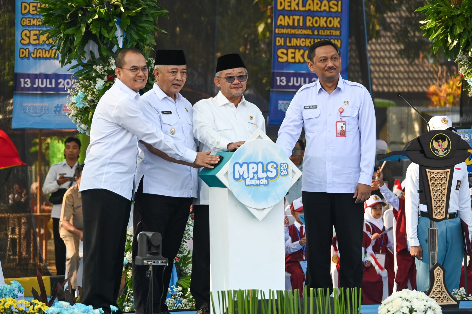 Buka MPLS Ramah 2026, Mendikdasmen Minta Sekolah Bebas Perpeloncoan dan Senioritas