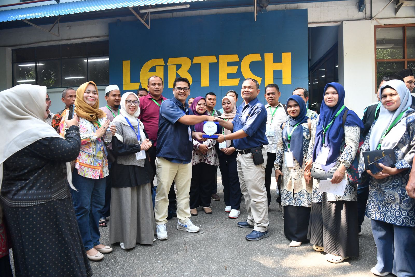 Benchmarking SMK Batam: Upaya Kemendikdasmen Tingkatkan SDM SMK dan Penguatan Kerja Sama Industri